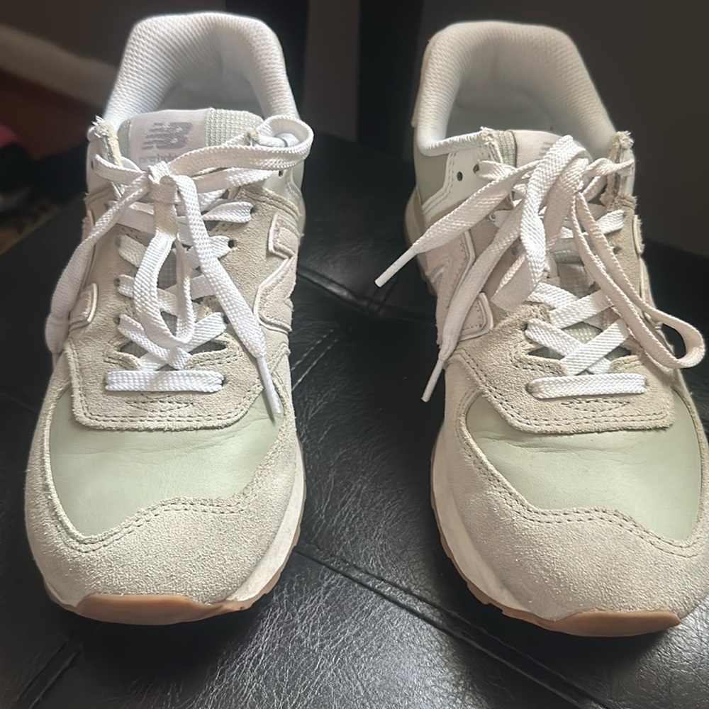 Women NB sneakers